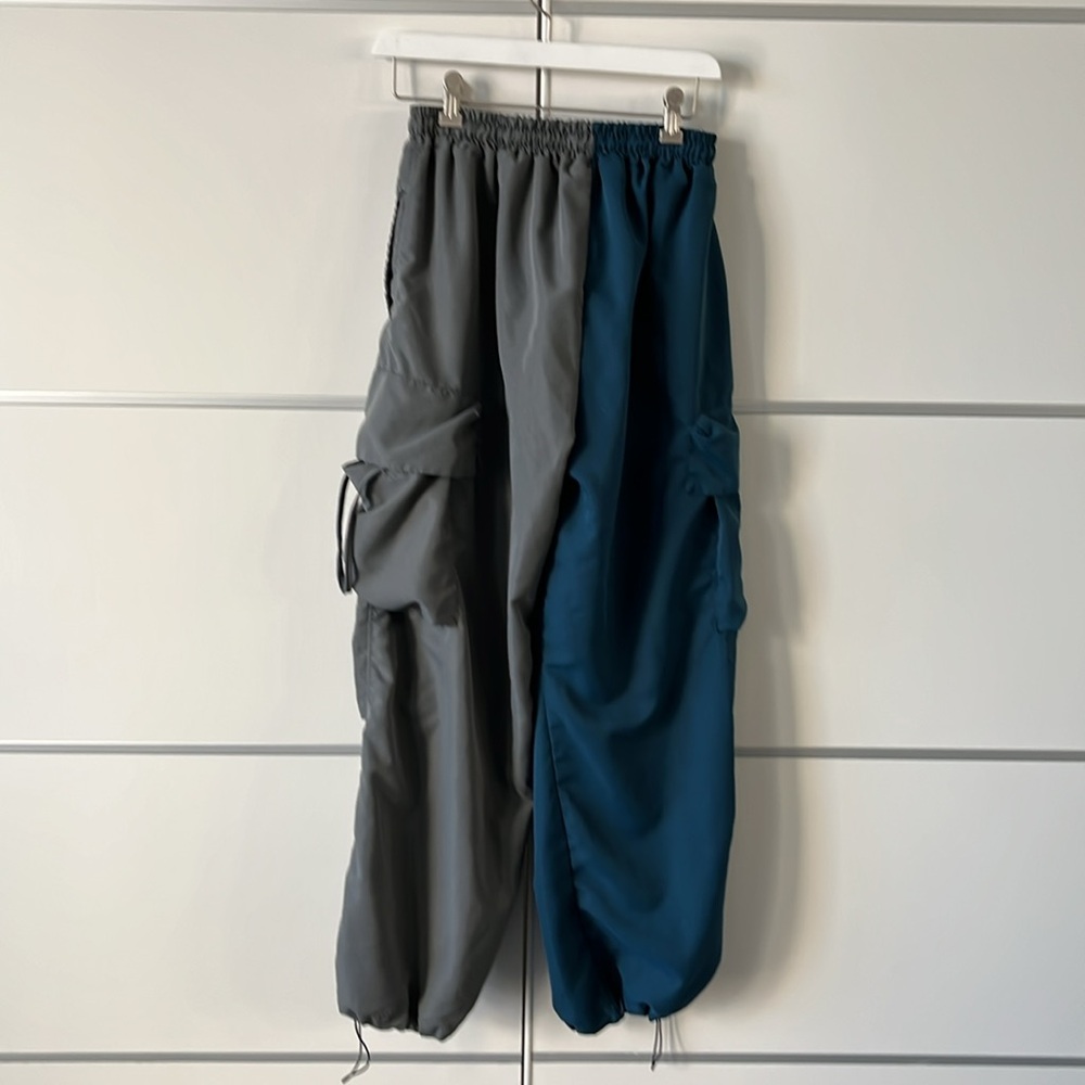 Two-Tone Cargo Pants - Picture 5 of 8